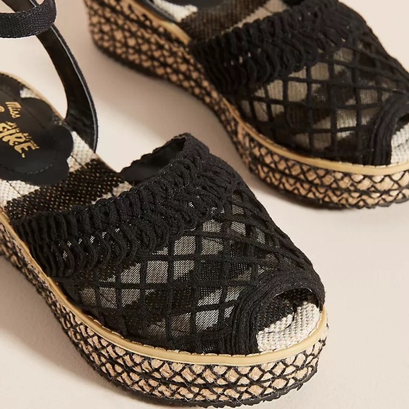 NIB MISS L FIRE **RED** Espadrille sandals - Picture 5 of 6